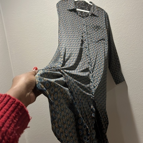 Banana Republic Black and Gray Patterned Maxi Dress - Picture 6 of 10